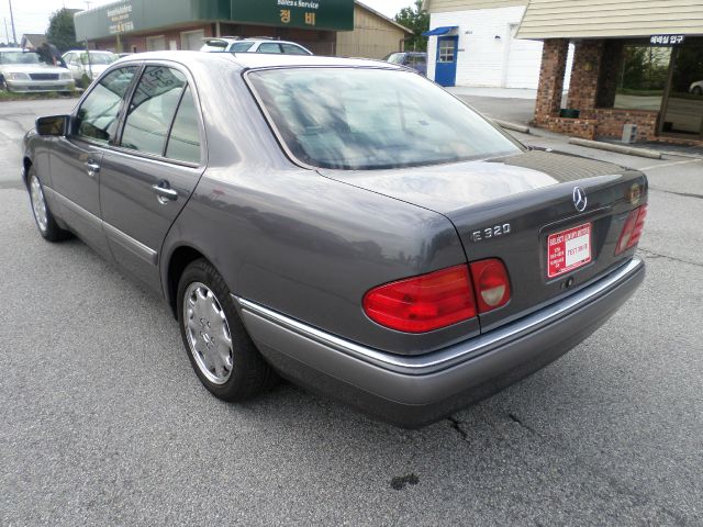 1997 Mercedes-Benz E-Class SXT