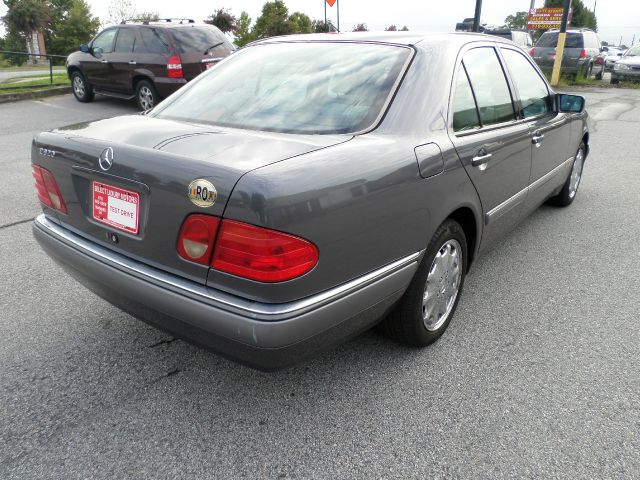 1997 Mercedes-Benz E-Class SXT