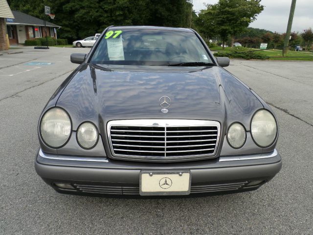 1997 Mercedes-Benz E-Class SXT