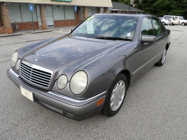 1997 Mercedes-Benz E-Class SXT