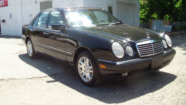 1997 Mercedes-Benz E-Class SXT