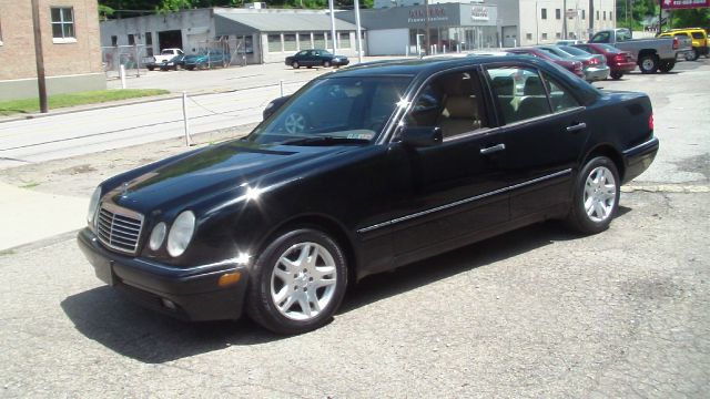 1997 Mercedes-Benz E-Class SXT