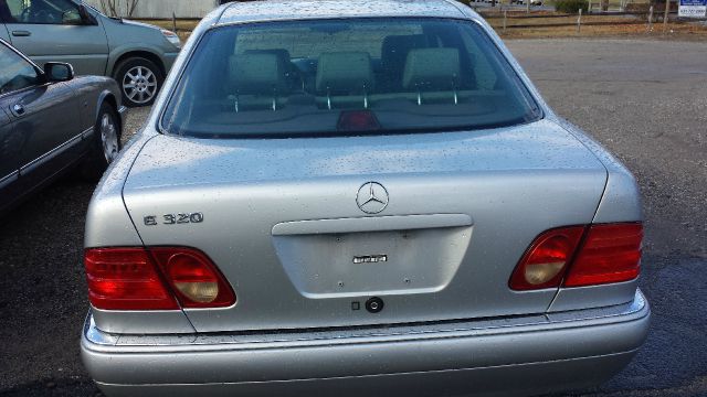 1997 Mercedes-Benz E-Class SXT