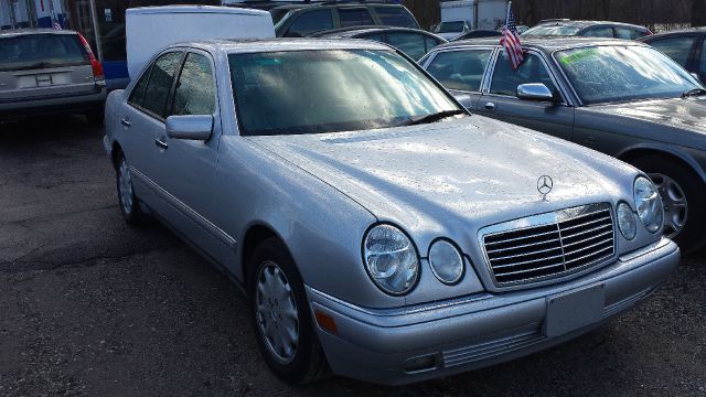 1997 Mercedes-Benz E-Class SXT