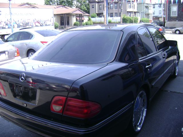 1997 Mercedes-Benz E-Class SXT