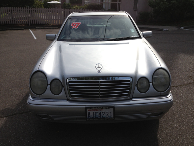 1997 Mercedes-Benz E-Class SXT