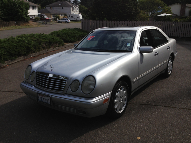 1997 Mercedes-Benz E-Class SXT