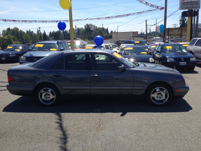 1997 Mercedes-Benz E-Class C230 1.8K