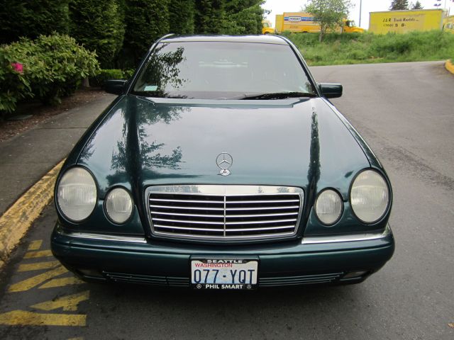 1997 Mercedes-Benz E-Class SXT