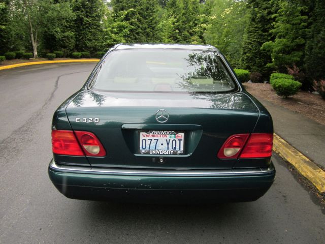 1997 Mercedes-Benz E-Class SXT