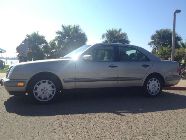 1997 Mercedes-Benz E-Class SXT