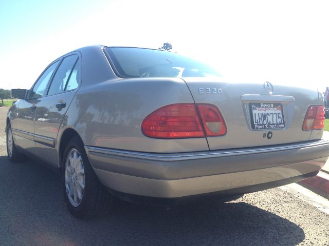 1997 Mercedes-Benz E-Class SXT