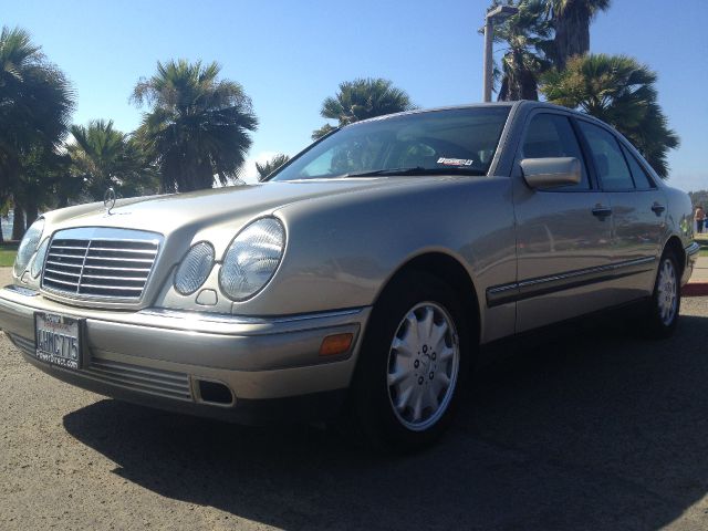 1997 Mercedes-Benz E-Class SXT