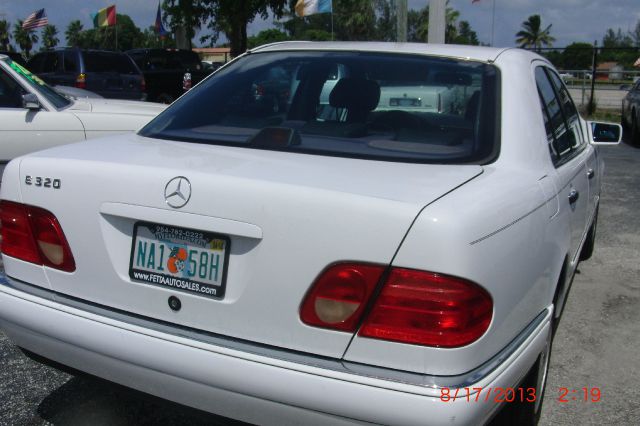 1998 Mercedes-Benz E-Class SXT