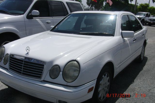 1998 Mercedes-Benz E-Class SXT