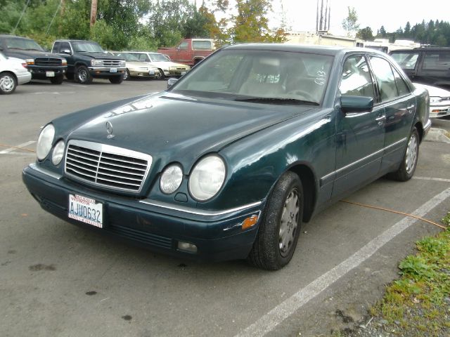 1998 Mercedes-Benz E-Class SXT