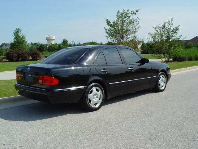 1998 Mercedes-Benz E-Class Scion XB