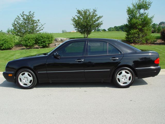 1998 Mercedes-Benz E-Class Scion XB