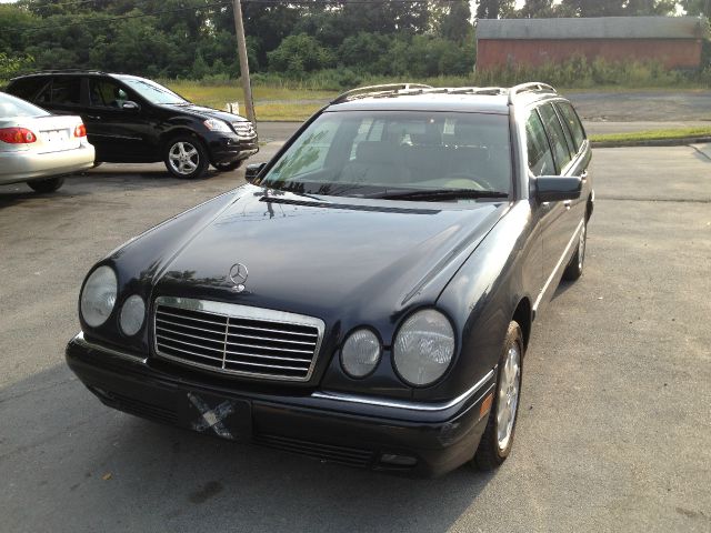 1998 Mercedes-Benz E-Class Doublecab V8