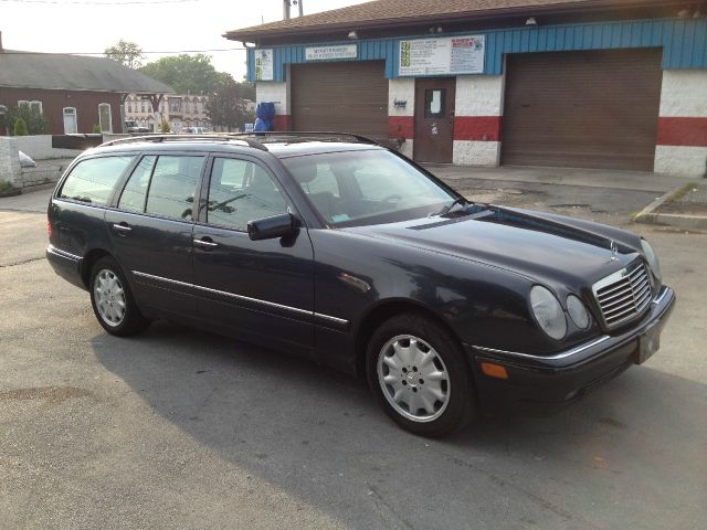 1998 Mercedes-Benz E-Class Doublecab V8