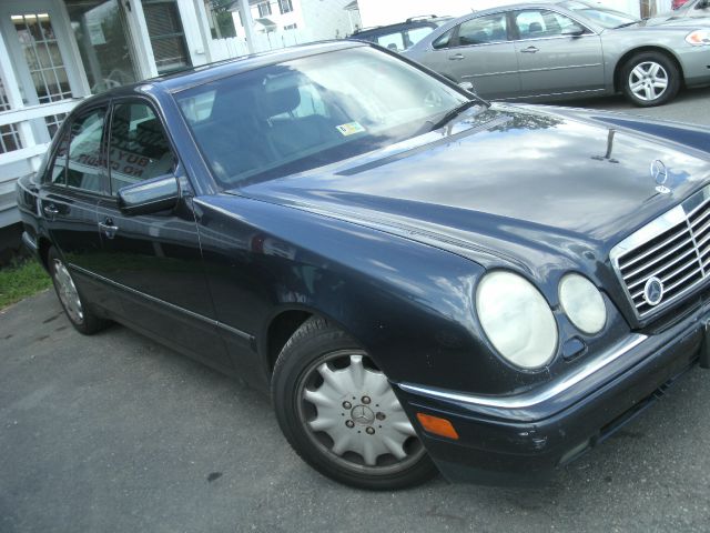 1998 Mercedes-Benz E-Class SXT