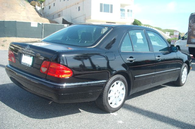 1999 Mercedes-Benz E-Class SXT