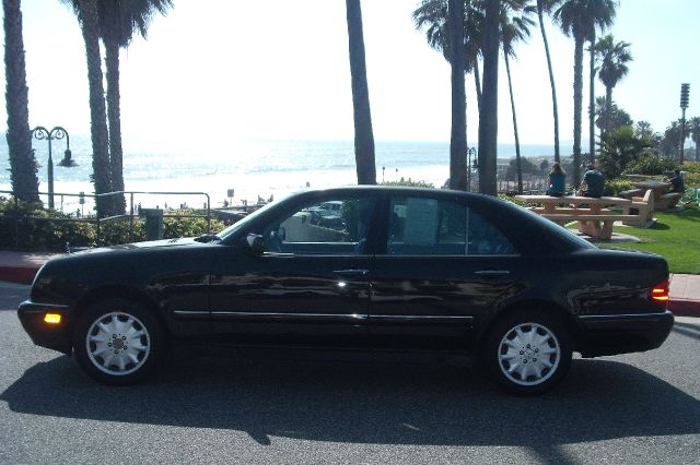 1999 Mercedes-Benz E-Class SXT