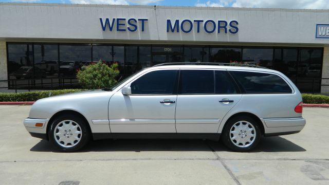 1999 Mercedes-Benz E-Class SXT