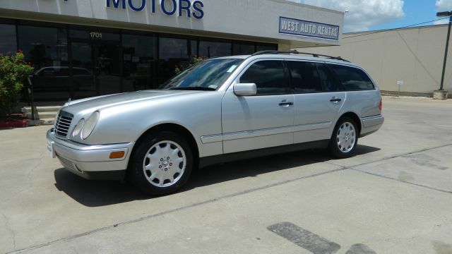 1999 Mercedes-Benz E-Class SXT