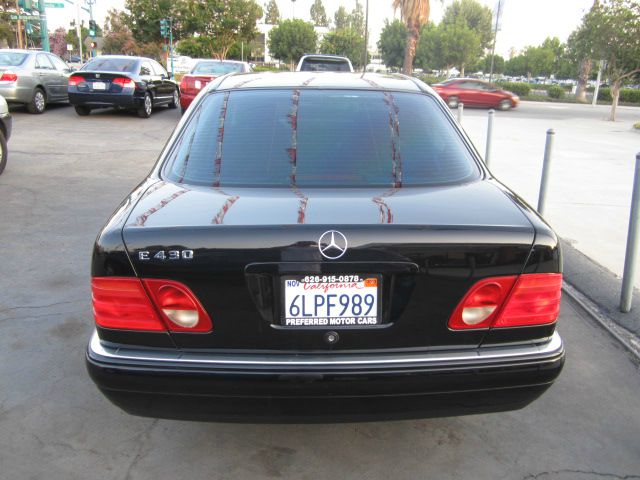 1999 Mercedes-Benz E-Class Scion XB