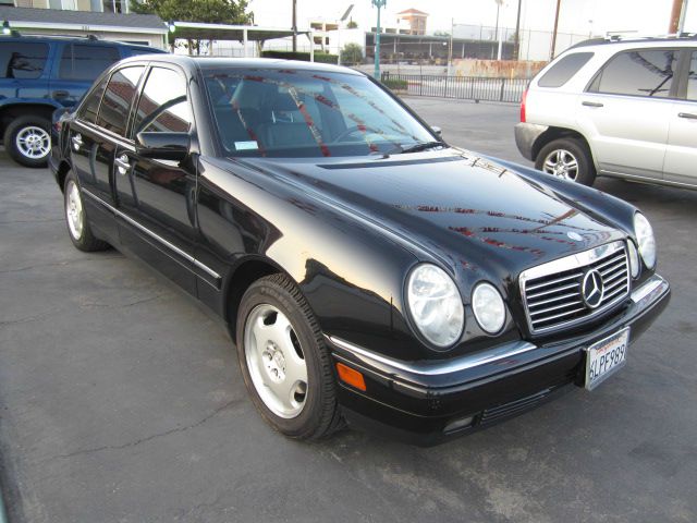 1999 Mercedes-Benz E-Class Scion XB