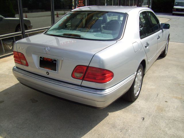 1999 Mercedes-Benz E-Class SXT