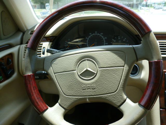 1999 Mercedes-Benz E-Class 1.8T Cabriolet