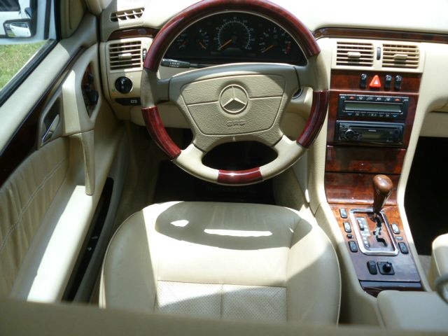 1999 Mercedes-Benz E-Class 1.8T Cabriolet