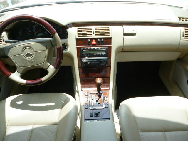 1999 Mercedes-Benz E-Class 1.8T Cabriolet