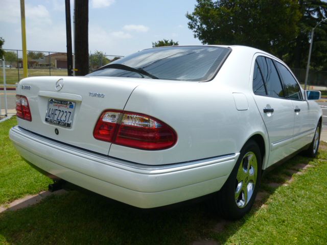 1999 Mercedes-Benz E-Class 1.8T Cabriolet