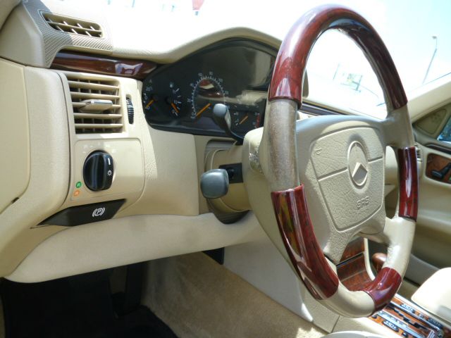 1999 Mercedes-Benz E-Class 1.8T Cabriolet