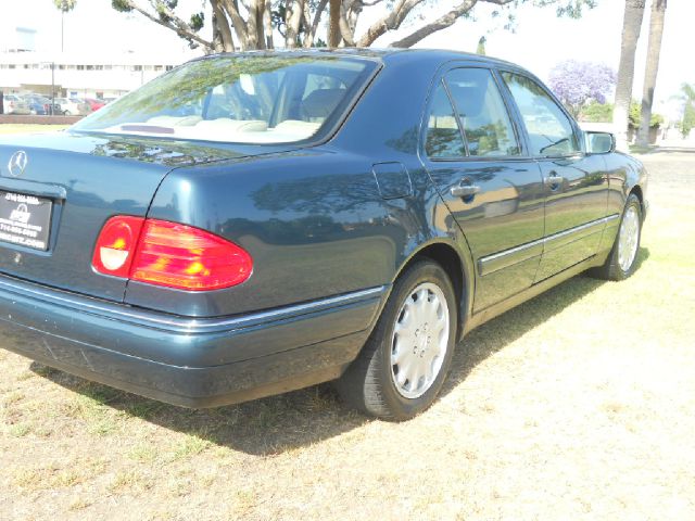 1999 Mercedes-Benz E-Class Unknown