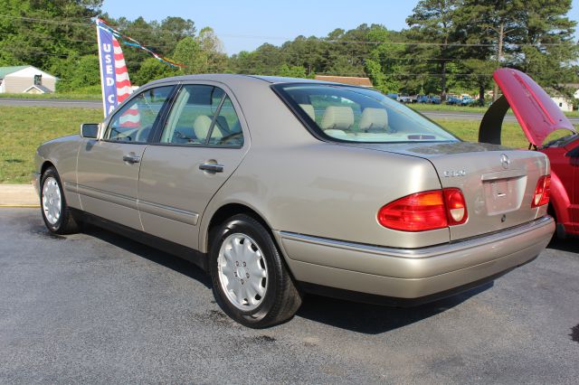 1999 Mercedes-Benz E-Class SXT