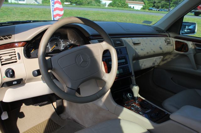 1999 Mercedes-Benz E-Class SXT