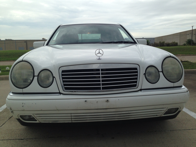 1999 Mercedes-Benz E-Class SXT