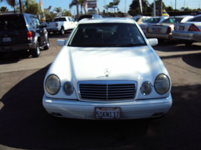 1999 Mercedes-Benz E-Class SXT