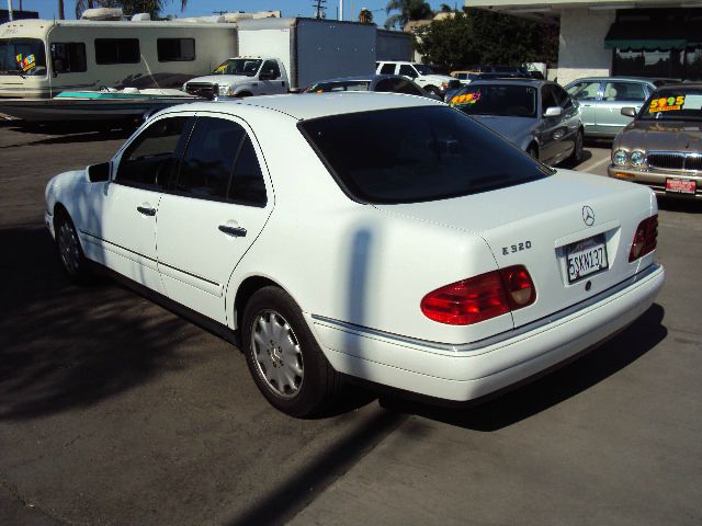 1999 Mercedes-Benz E-Class SXT