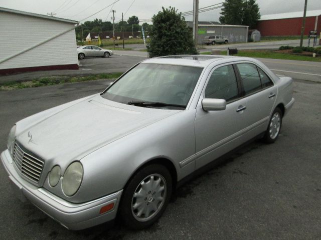 1999 Mercedes-Benz E-Class SXT