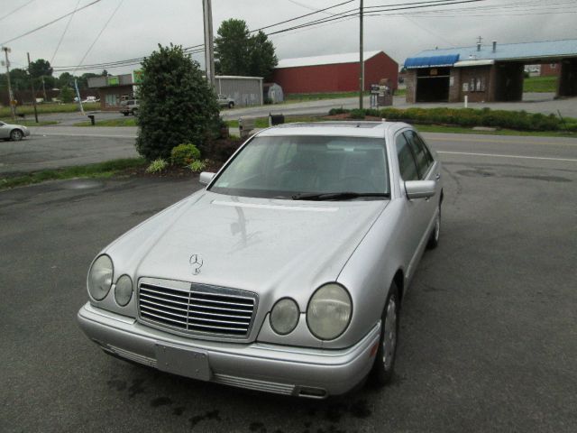 1999 Mercedes-Benz E-Class SXT