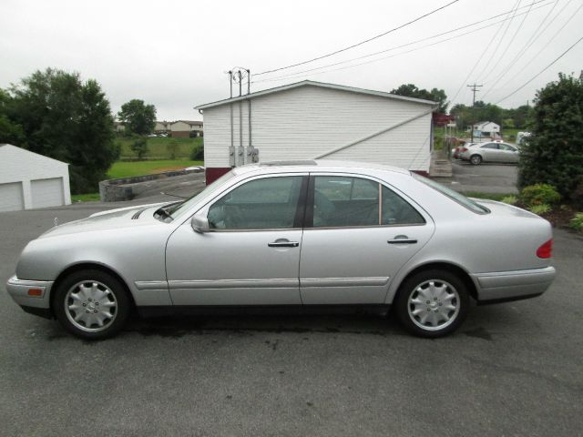 1999 Mercedes-Benz E-Class SXT