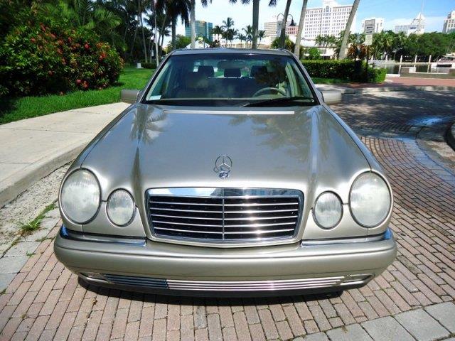 1999 Mercedes-Benz E-Class SXT