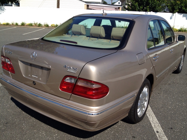 2000 Mercedes-Benz E-Class 3.2 Quattro S Line 51k Miles