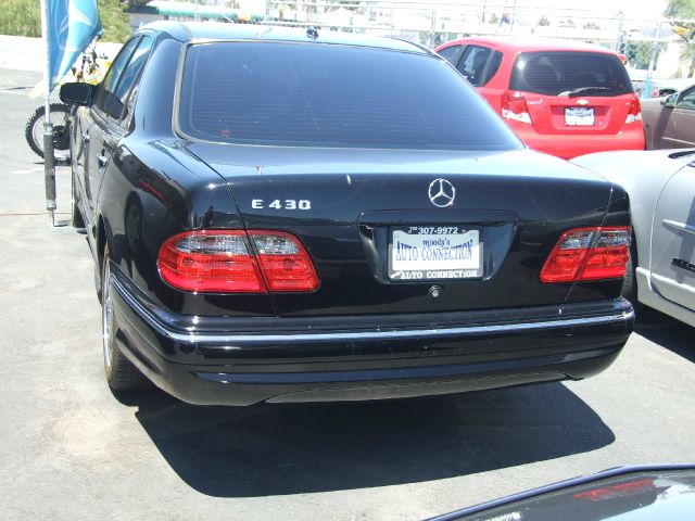 2000 Mercedes-Benz E-Class Scion XB