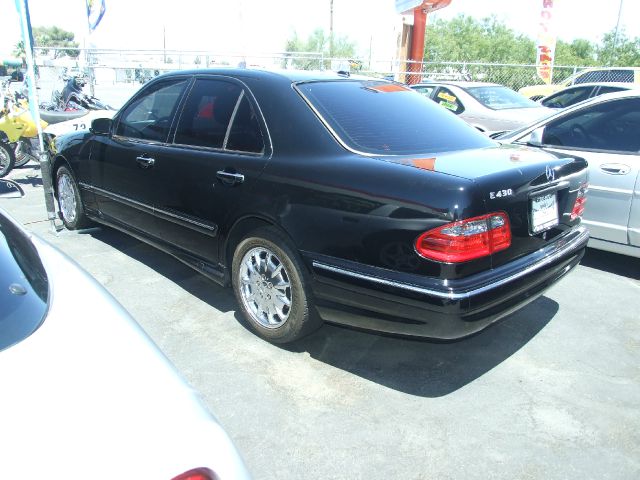 2000 Mercedes-Benz E-Class Scion XB